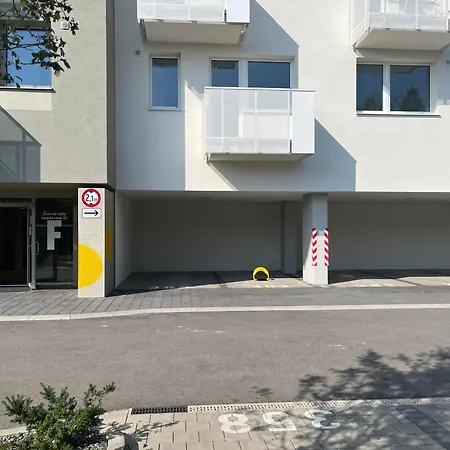 Luxury Apartment Bratislava Exterior photo